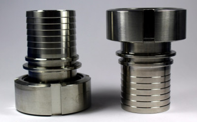IBC ADAPTER 360° V4A SHS - DN50 S60x6 IG auf Schlauchtülle 25mm - 1,00" - 1" - EPDM - drehbar IBC ADAPTER 360° V4A SHS - DN50 S60x6 IG auf Schlauchtülle 25mm - 1,00" - 1" - EPDM - drehbar